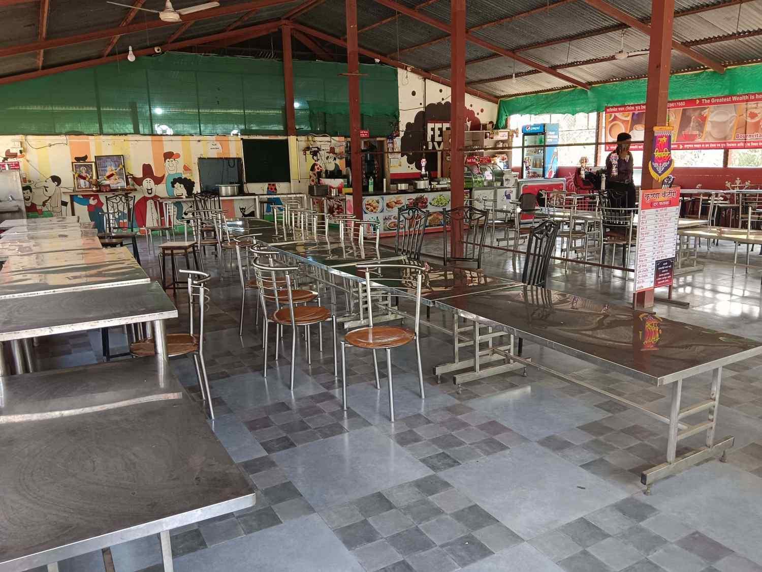 college-canteen